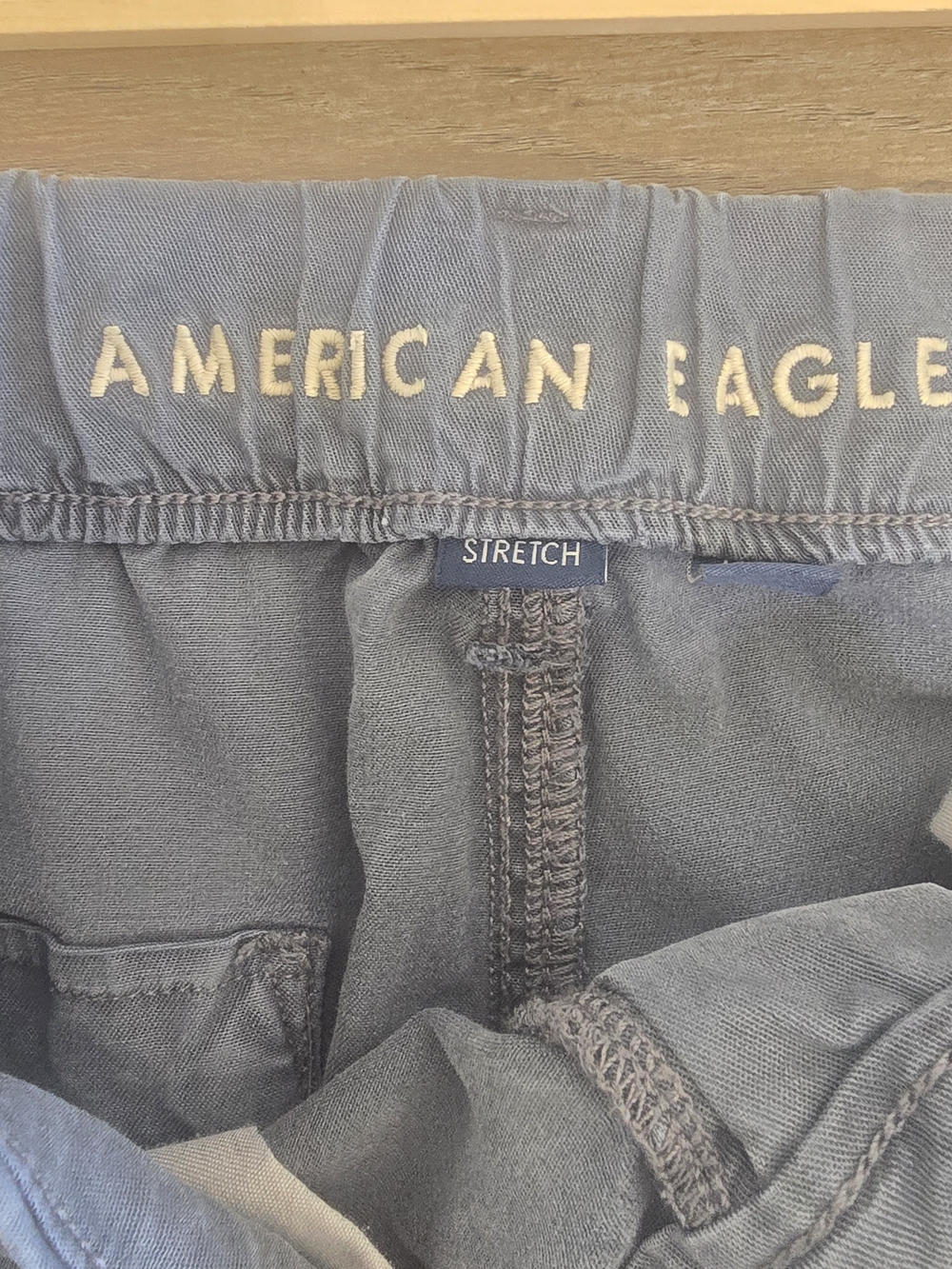 American Eagle Blue Mid Rise Baggy Wide Leg Cargo Pants Sz 4 Summer Y2k Street - Picture 8 of 10